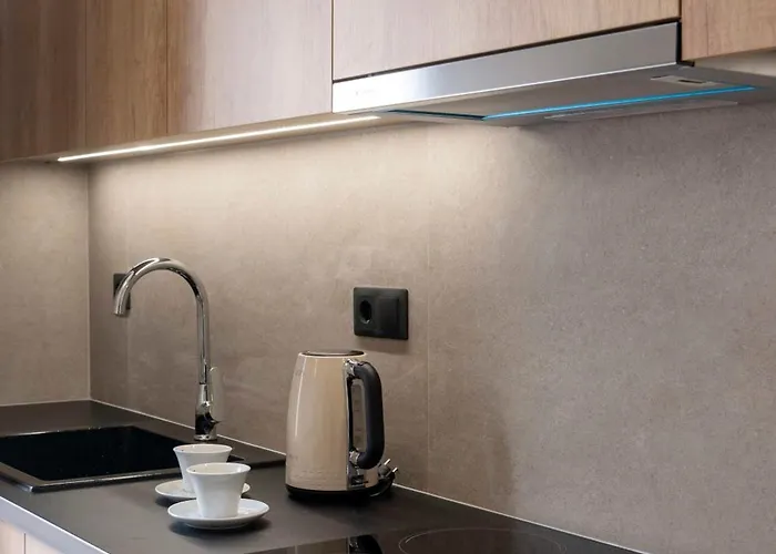 Parikia's Urban Oasis باروس