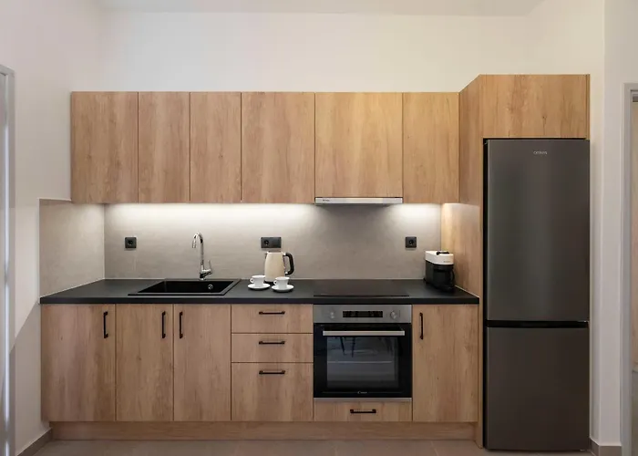 Parikia's Urban Oasis * باروس